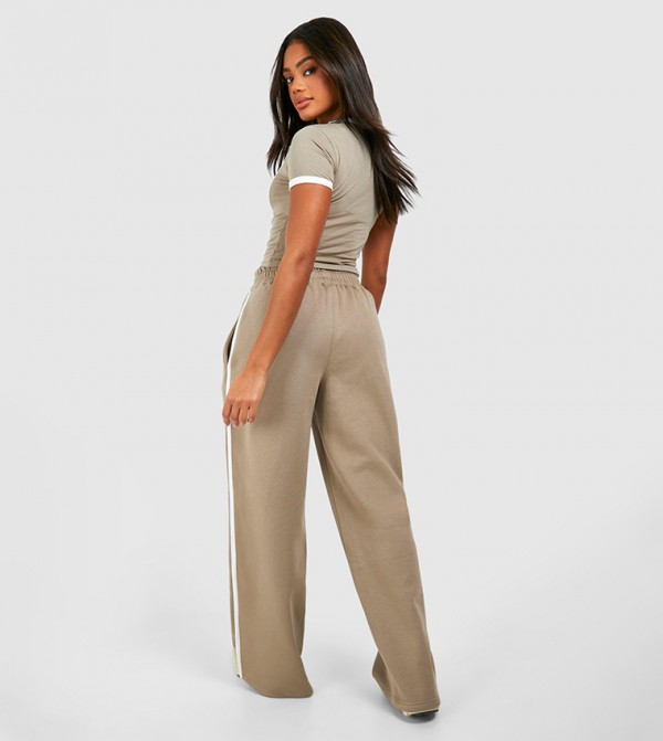 boohoo  Clothing - Khaki Track Suits