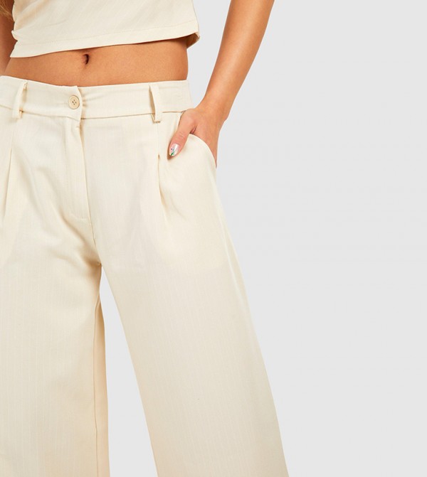 boohoo  - Beige Regular Pants