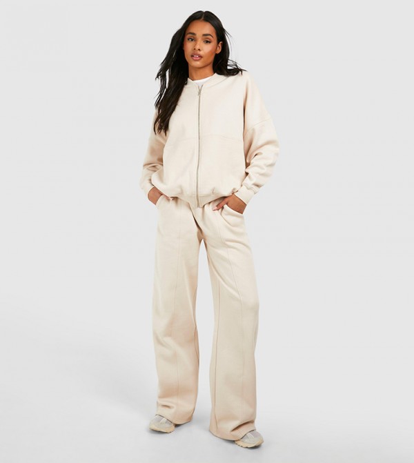 boohoo  Clothing - White Track Suits