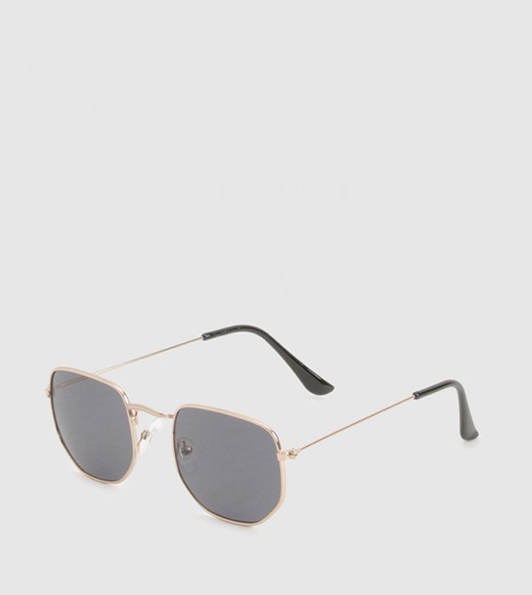 boohoo  Sunglasses - Gold undefined