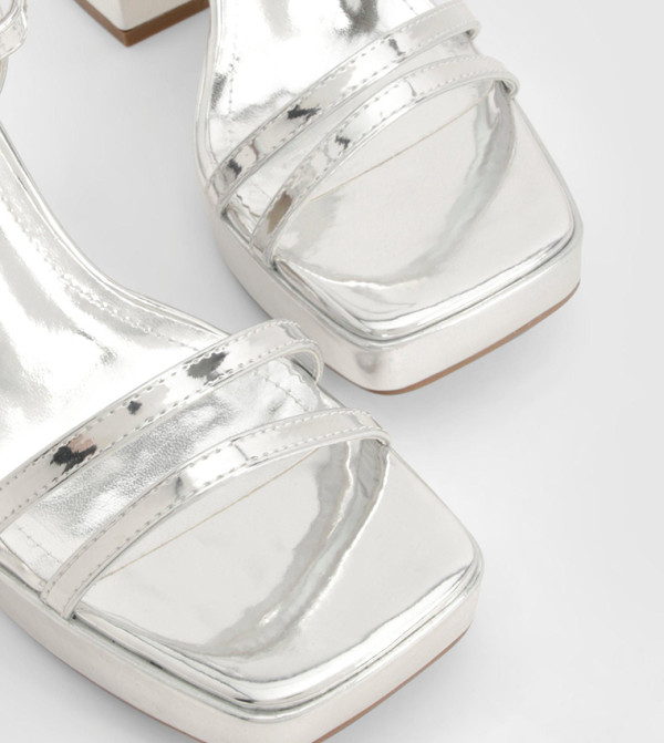boohoo - Outlet  - Silver Platforms