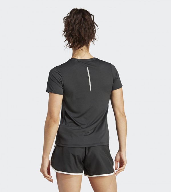 اديداس  ملابس رياضة - أسود تيشيرتات رياضة