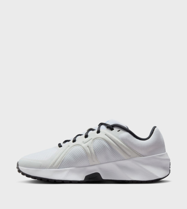 Nike  - White Low Top