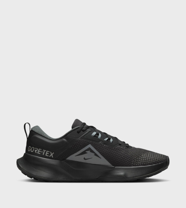 Nike  - Black Running Shoes