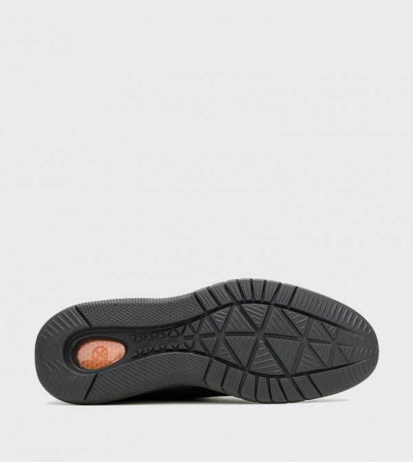 Hush Puppies  - Black Low Top