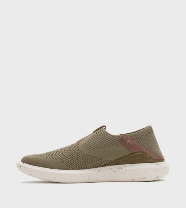 هاش بابيز  - زيتي  Casual Slip-ons