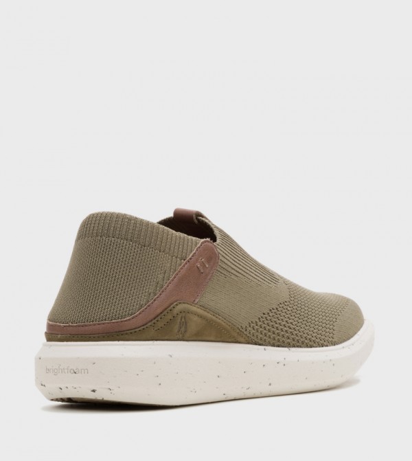 هاش بابيز  - زيتي  Casual Slip-ons