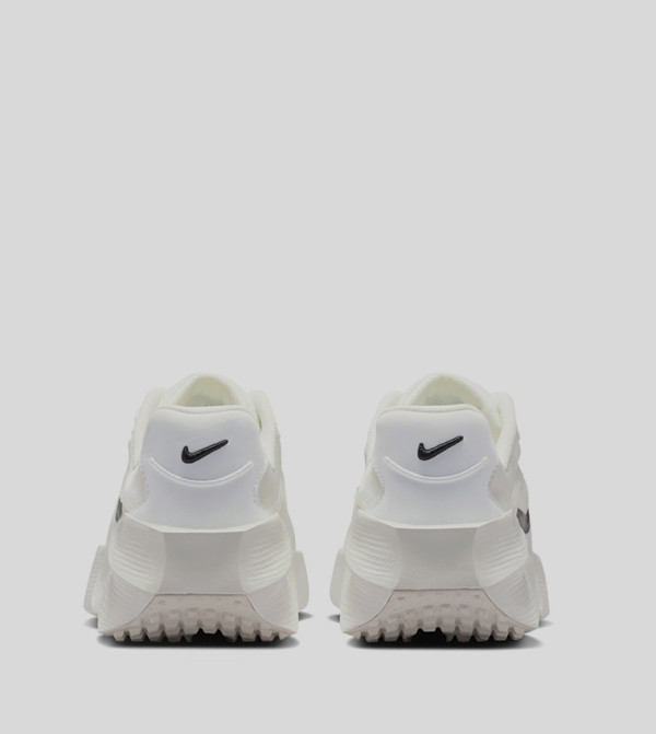 Nike - Beige Low Top