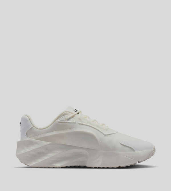 Nike - Beige Low Top