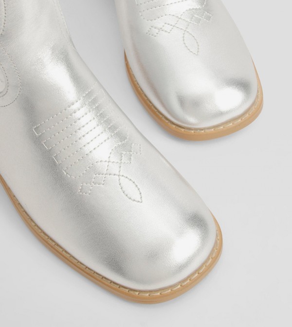 بوهو  - فضي Knee length Boots