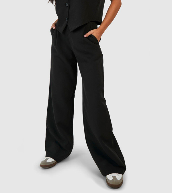boohoo  Casual Pants - Black Casual Pants