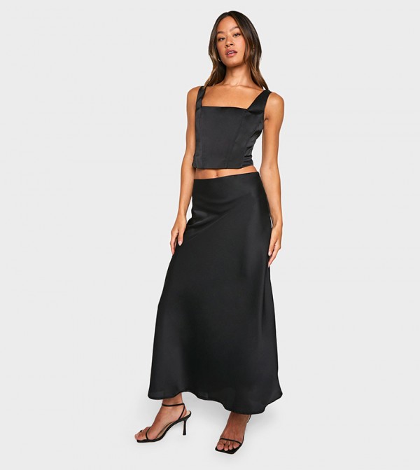 boohoo  - Black Maxi Skirts