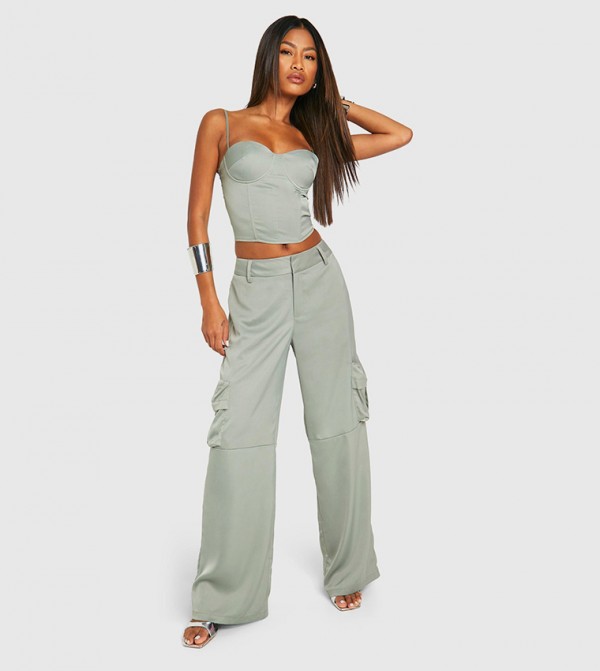 boohoo boohoo - Khaki Cropped Tops