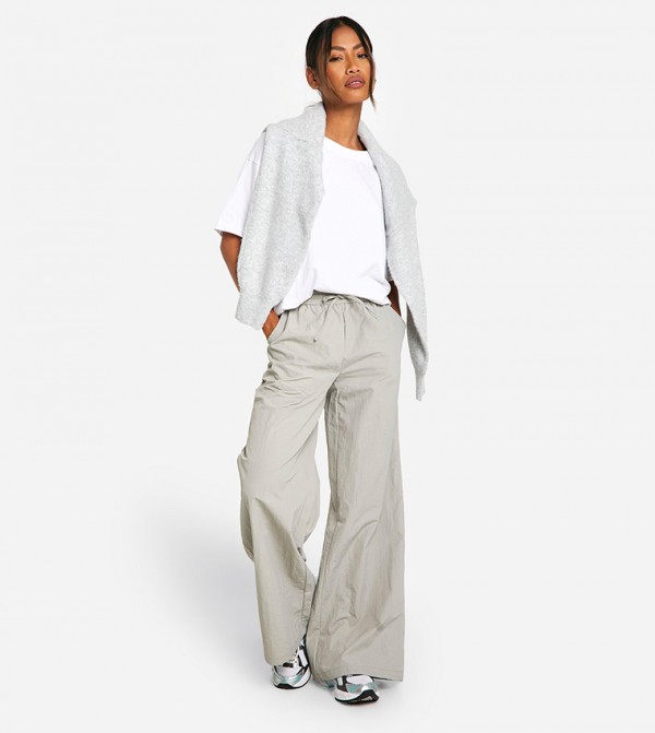boohoo  Clothing - MOCHA Casual Pants