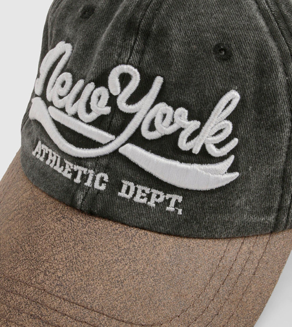 boohoo  Caps & Hats - Grey Baseball Caps