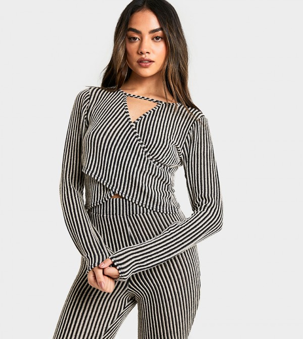 بوهو بوهو - بيج Cropped Tops