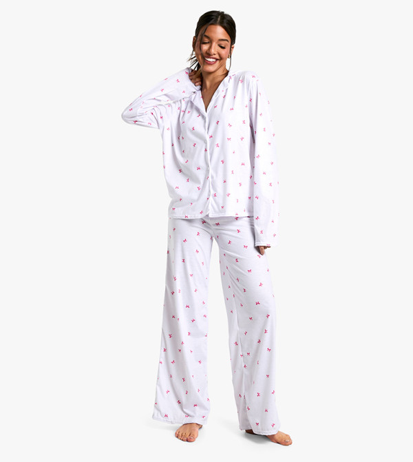 boohoo  Clothing - White Pyjama Set