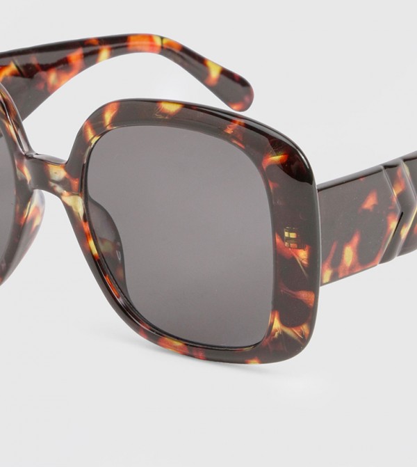 boohoo  Sunglasses - Brown undefined