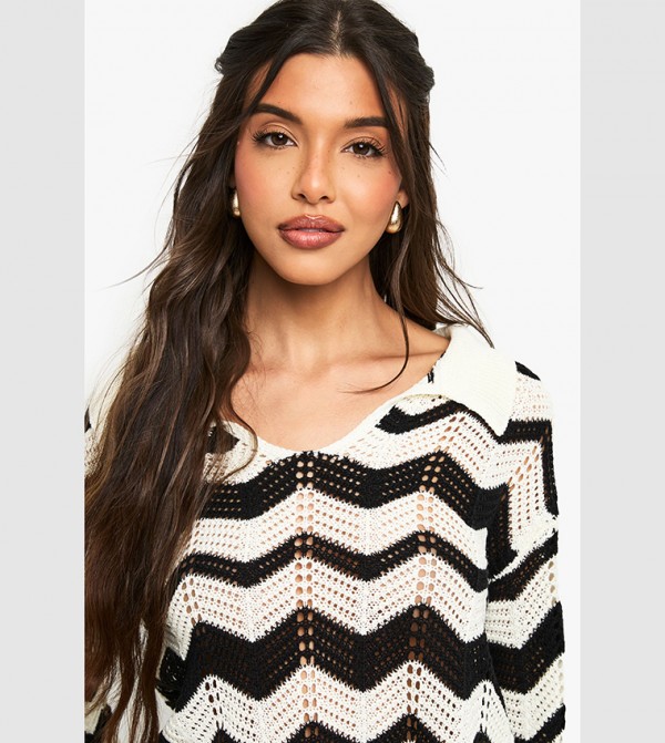 boohoo  - Black Cropped Tops