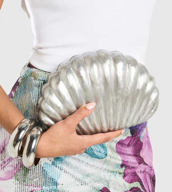 boohoo  - Silver Clutches