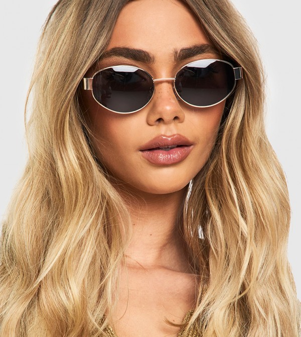 boohoo  Sunglasses - Black undefined
