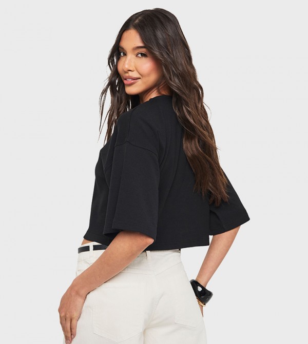 boohoo  Clothing - Black Cropped Tops