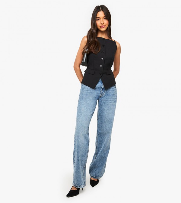 boohoo  Clothing - Black Waistcoats