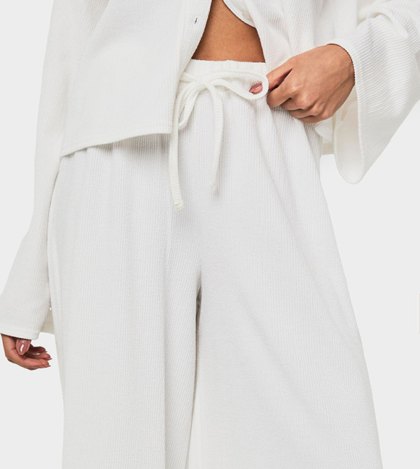 boohoo Clothing - White Casual Pants