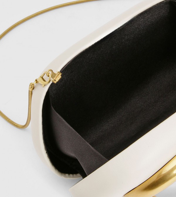 boohoo boohoo - White Clutches