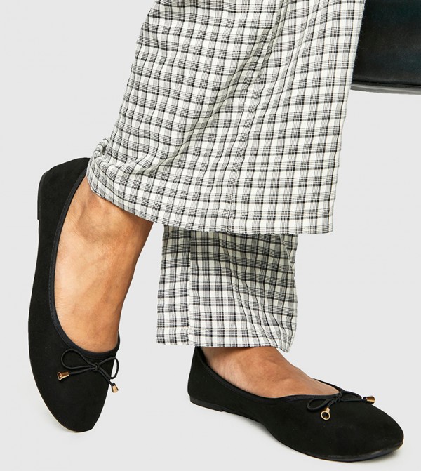 boohoo  Shoes - Black undefined