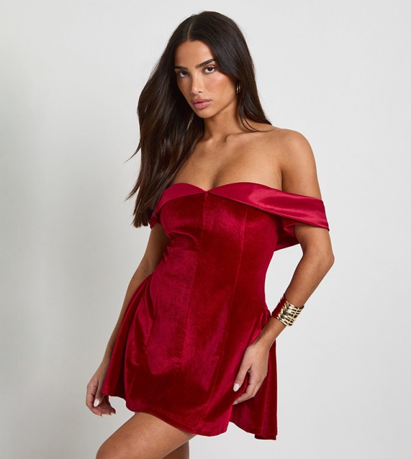 boohoo - Red Mini Dresses