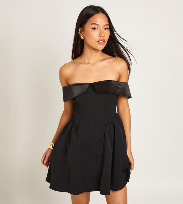 boohoo - Black Mini Dresses