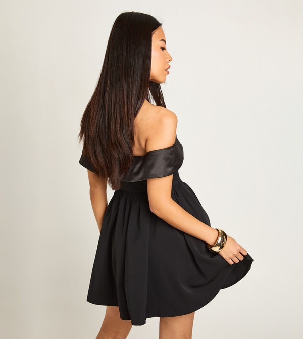 boohoo - Black Mini Dresses