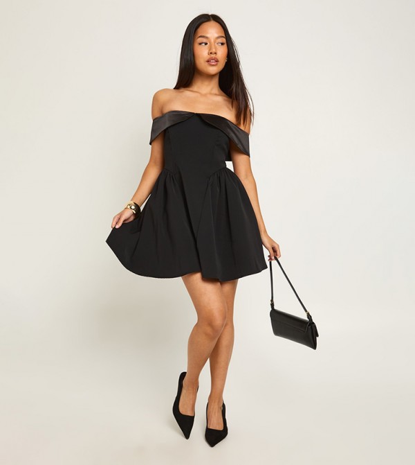 boohoo - Black Mini Dresses