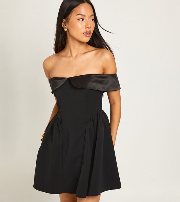 boohoo - Black Mini Dresses
