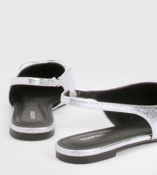 boohoo  Flat Shoes - Silver undefined