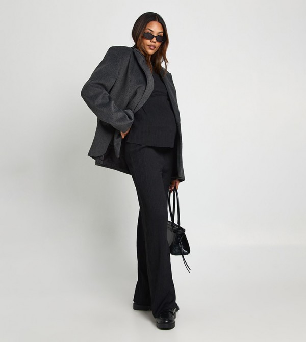 boohoo  Maternity Clothing - Black Tops & T-shirts