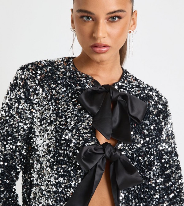 بوهو  بلوزات - فضي Casual Tops