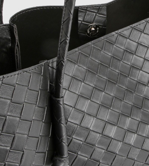 boohoo boohoo - Black Tote Bags