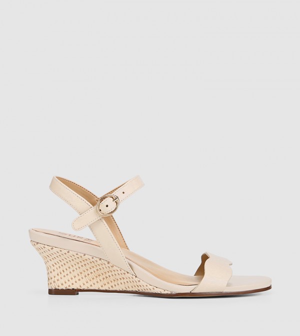 Beige wedge 2024 dress shoes