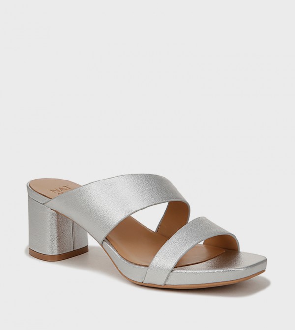 Shop Naturalizer Online Buy Latest Collections On 6thStreet UAE