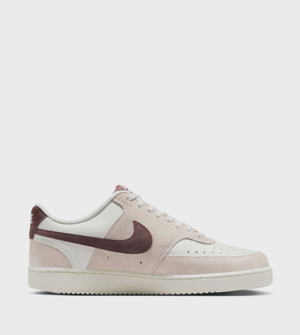 Nike Sneakers - Beige Low Top