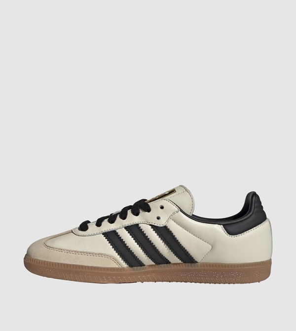 اديداس أحذية - أبيض أحذية برقبة منخفضة