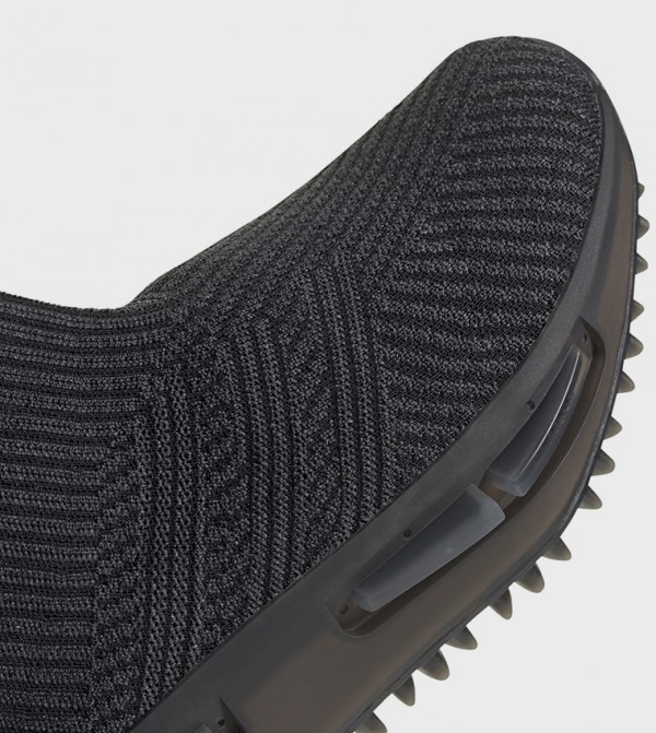 اديداس  أحذية سنيكرز - أسود أحذية برقبة منخفضة 