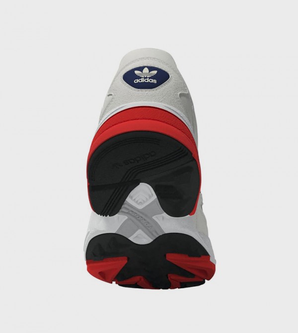 اديداس  أحذية سنيكرز - أبيض أحذية برقبة منخفضة 