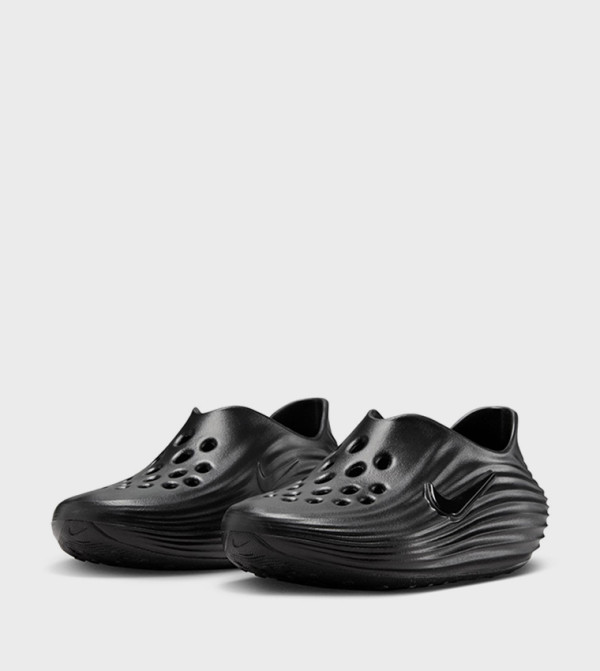 نايك نايكي - أسود سهل الارتداء