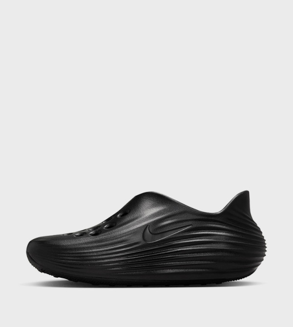 نايك نايكي - أسود سهل الارتداء