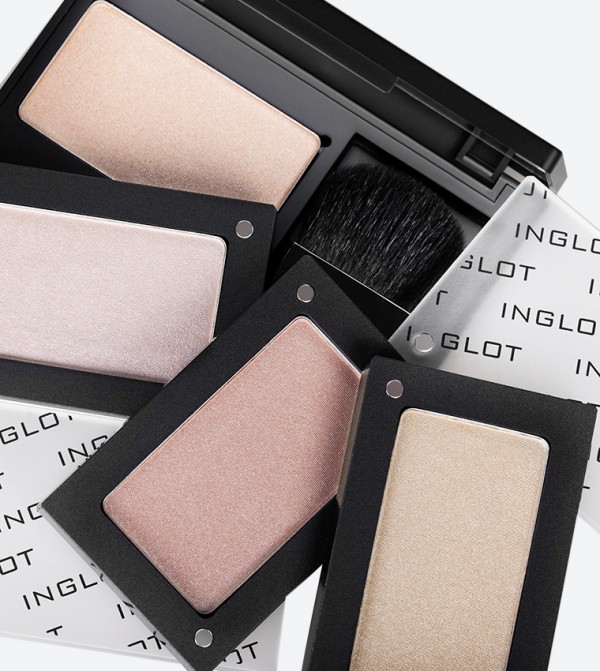 انجلوت  مكياج  - وردي Highlighter