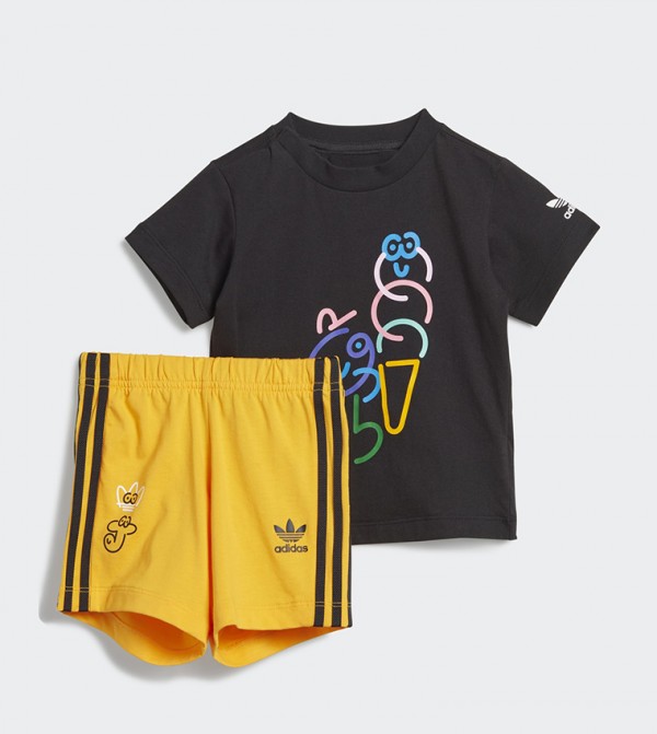 اديداس اورجينال اديداس اورجينال - أسود تي شيرتات و بناطيل