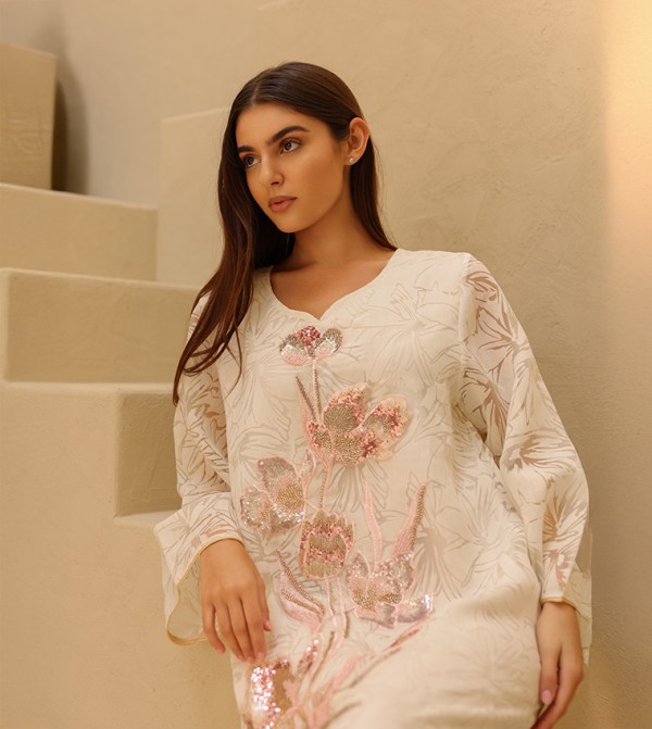 اكسا ملابس عربية - أبيض Jalabiyas